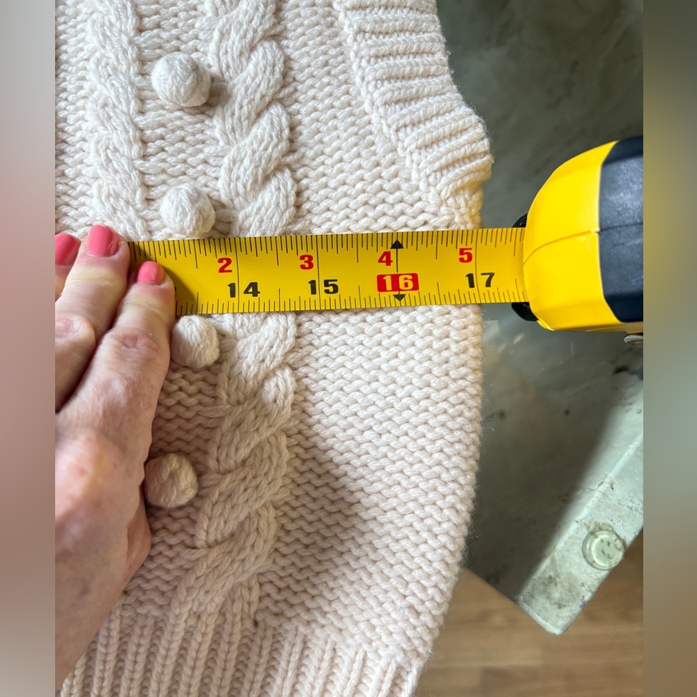 Wilfred Cream Sweater Vest - Picture 4 of 11